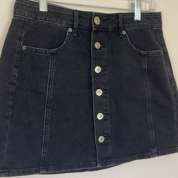 American Eagle Skirt - Picture 2 of 7